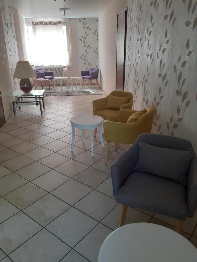 Logis Au Puits Enchante Saint-Martin-en-Bresse Exterior foto