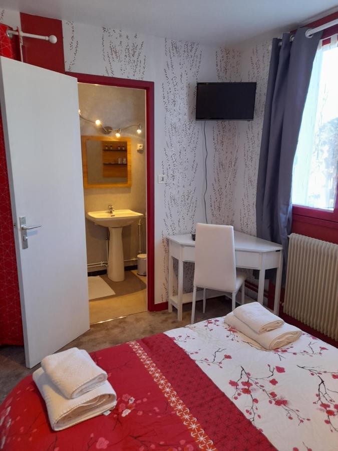 Logis Au Puits Enchante Saint-Martin-en-Bresse Exterior foto