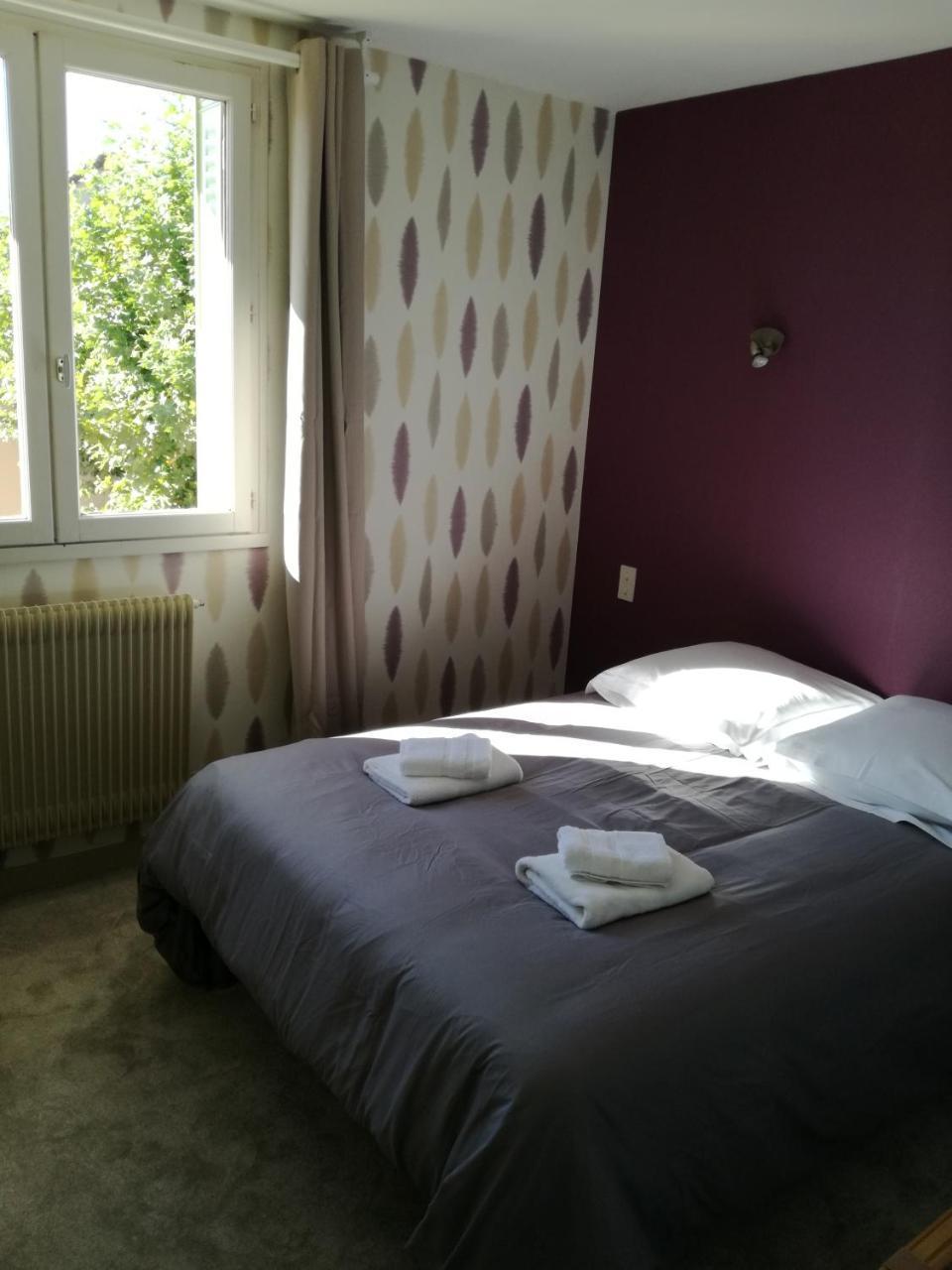 Logis Au Puits Enchante Saint-Martin-en-Bresse Exterior foto